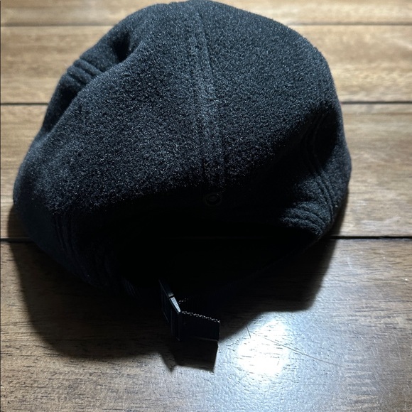 Supreme Classic Black Wool Cap - Picture 2 of 4